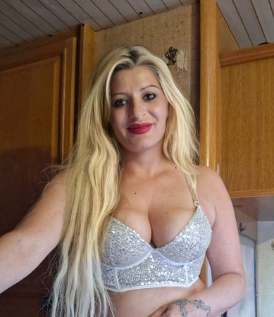 Heiße Damen im privat Haus NEU, Mülheim-Kärlich