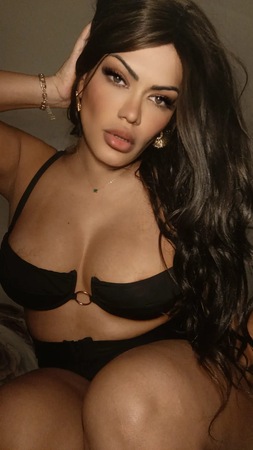 Mariana Cruzz 26 J 24 H, Kassel