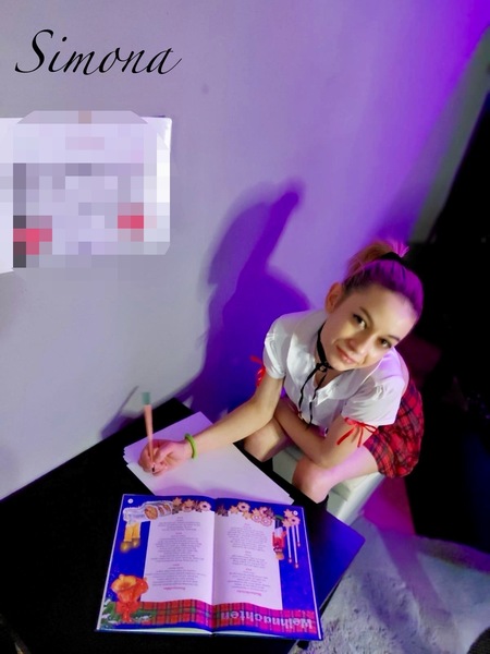 Foto von Skinny Simona - Klein & Zärtlich