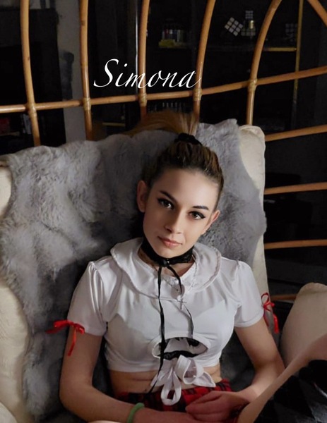 Foto von Skinny Simona - Klein & Zärtlich