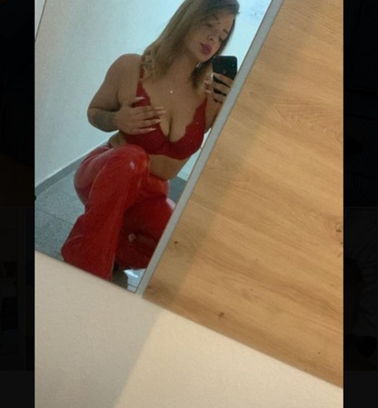 Deutsche Kran*enschw*ster Adriana auf Durchreise!, Hannover