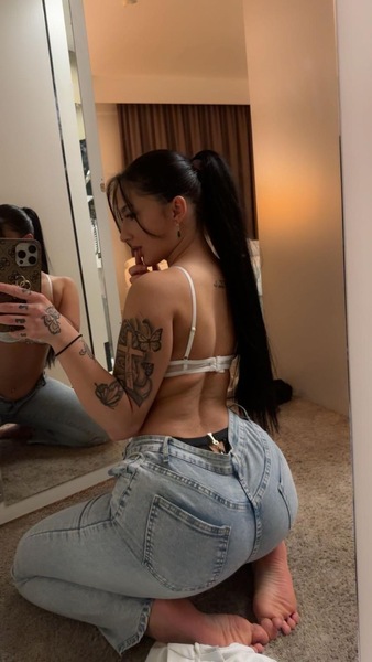 Foto von Baddie Shirin  100% verifiziert und natürlich