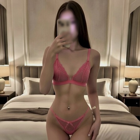 Skinny Jessi, Hamburg