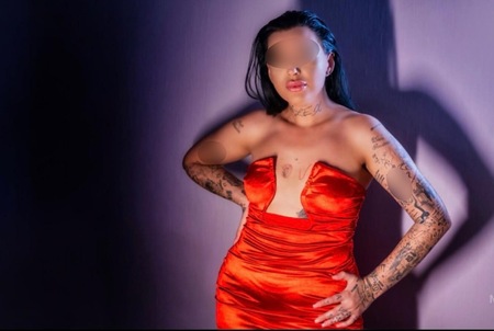 Katie-Elena DT Queen & Partygirl (18+), Wolfsburg