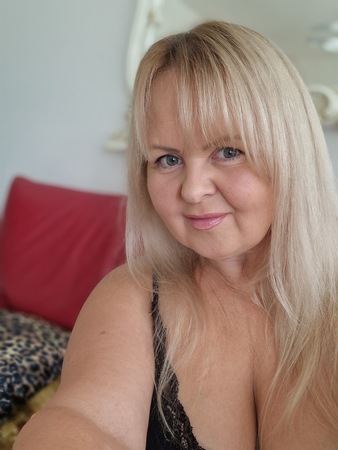 MARGO GANZ NEU!, Aurich