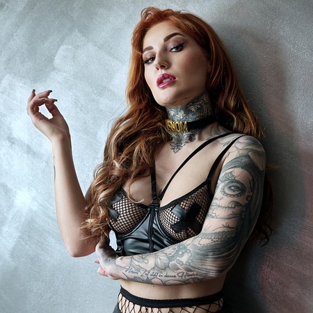 Miss Victoria Venom