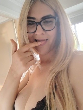 Sarah D**p Thr*at - 1.MAL!, Schnega