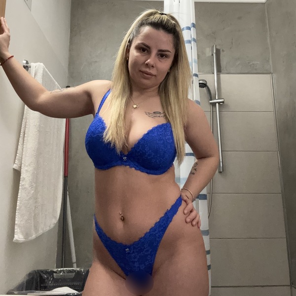 Elisa - Aktuelle und Originalbilder 1 Woche da!!