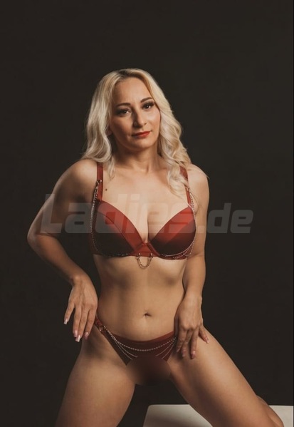 Foto von Nicole bei Hot & Sweet