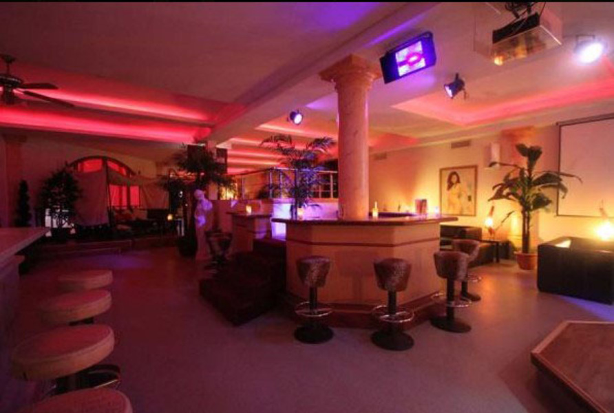 Foto von Neu und einzigartig - der größte Club der Swiss Romande