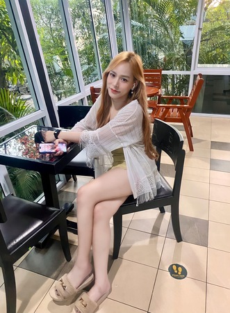 TS Selena, halb Thai halb Japan!, Hamburg Wandsbeker Chaussee.