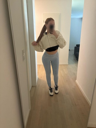 Bald Studentin Melissa :), Darmstadt