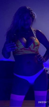 Bildhübsche nette Kelly privat!, Merseburg
