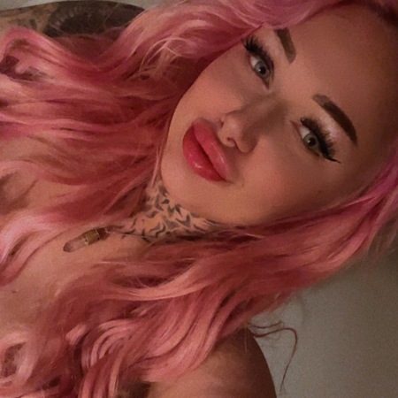 100% Deutsche Pamela, Berlin