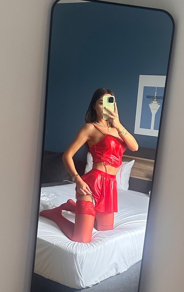 Foto von Maya - GFE & Vers*ut & Dominant & Party