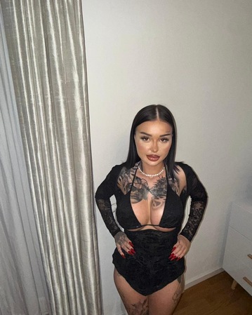 Deutsche Mia AV auch HH!, München