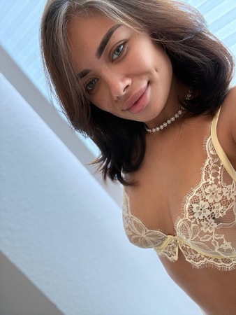 Karina - Nur für kurze Zeit! Neue Nummer!, Düsseldorf