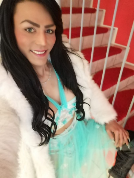 Foto von TS Ana Sofia Party XXL