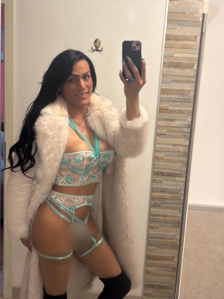 Foto von TS Ana Sofia Party XXL