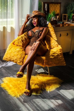 Esperanza Sharon Profi Massagen aus Trinidad, Nürtingen