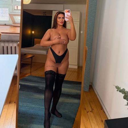 Tania, Passau