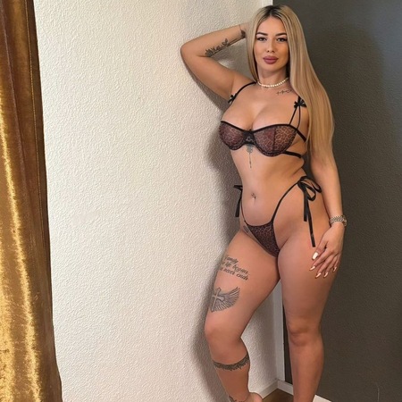<img src="https://static.ladies-cdn.de/ladies/images/static-cdn/ladies-stars/img/ladies-stars-logo-icon.svg" class="starsContentIcon" />Sexy Kim, Amberg