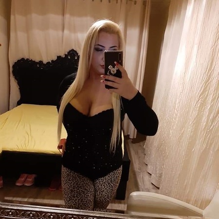 Chaterina* für Vieles offen, Chemnitz