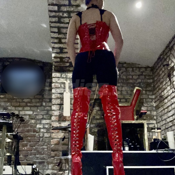 Foto von Julia little devil