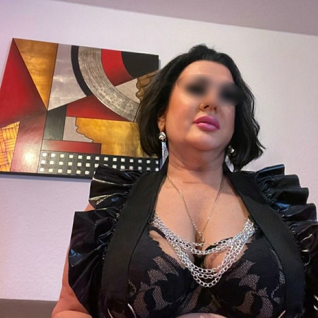 <img src="https://static.ladies-cdn.de/ladies/images/static-cdn/ladies-stars/img/ladies-stars-logo-icon.svg" class="starsContentIcon" />Erfahrene Bizarre Lady Sabrina, Delmenhorst