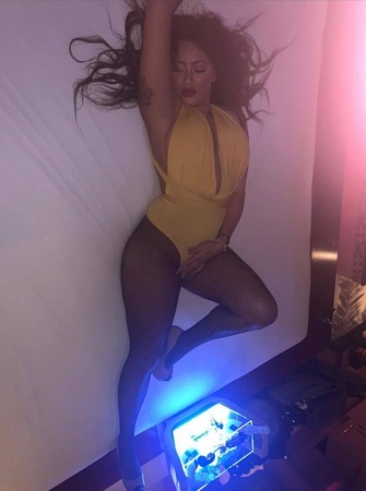 Deutsche Curvy Kira - Top Service, Rostock