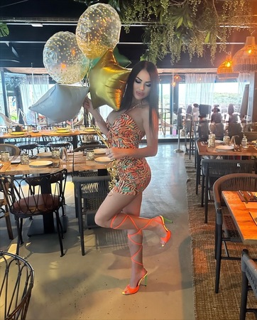 Amina, Frankfurt am Main