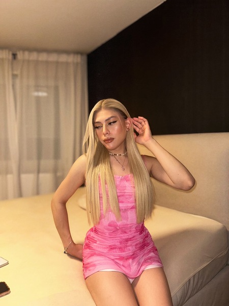 Foto von TS SARAY DOLL