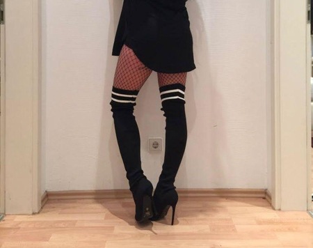 Deutsche Nadine Skinni Vers*ut alles!Fake Check*gerne auch Devot, München