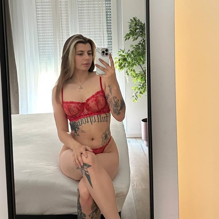 Laura NEU, Frankfurt am Main
