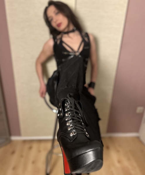 Foto von Madame Alena Adels
