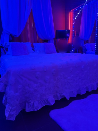 Domina Myla, Frankfurt am Main