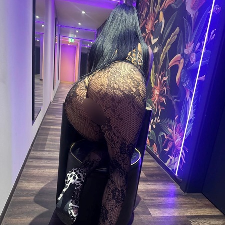 Alessia im Haus65 OG, Ulm