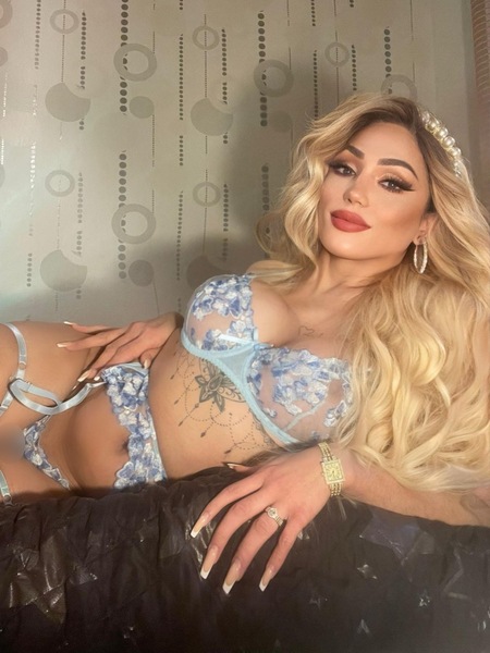 Foto von TS BLONDE SEX APPEAL