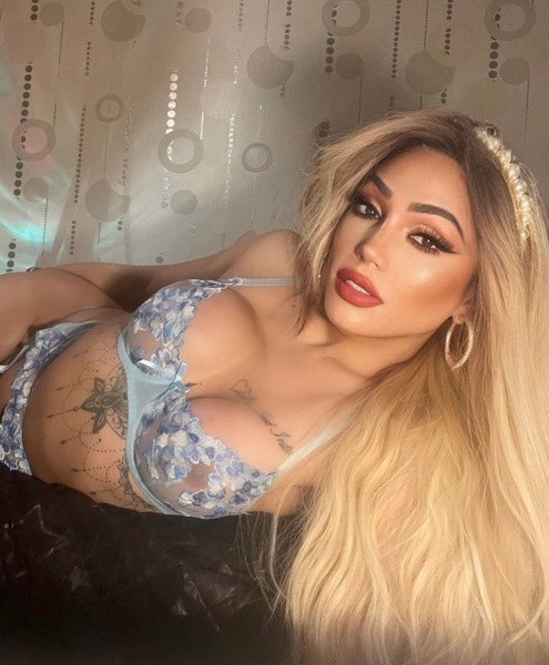Foto von TS BLONDE SEX APPEAL