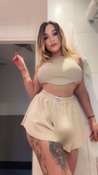 Foto von TS YUVANNA DOMINA AKTIV