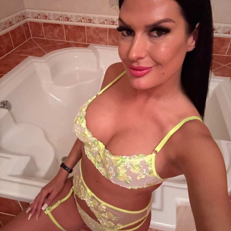 Alexandra 28J., Dresden