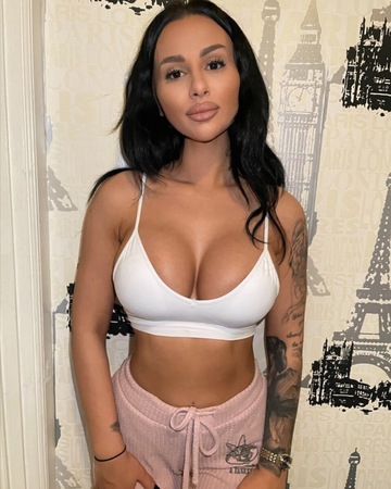 Céline Bilder sind aktuell und 100 % Original, Paderborn