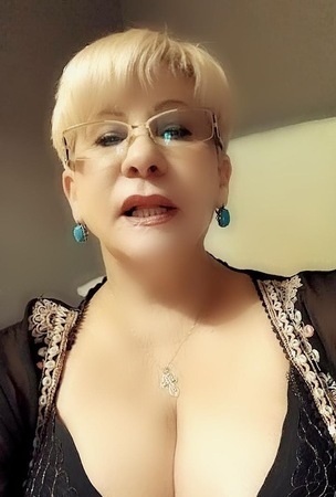 Yana, Menden (Sauerland)