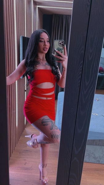 Foto von Julia *NON STOP*