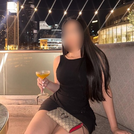 Esra NUR HAUS-/ HOTELBESUCHE, Köln