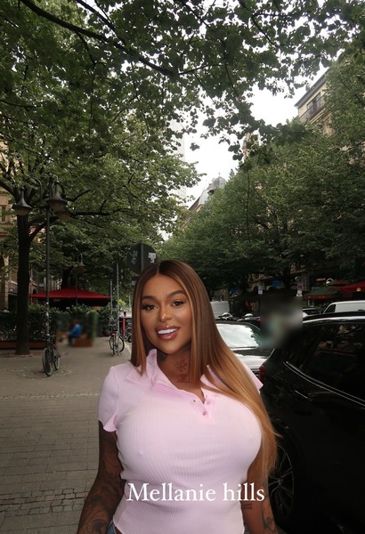 Foto von TS Mellanie Hills