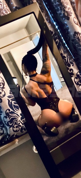 Foto von Violetta bei ZartOderHart