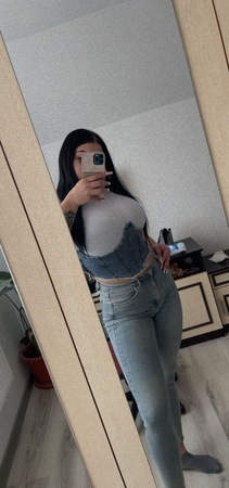 Latina Karina, Bonn