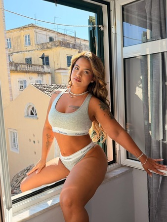 Louise Brazilian, Trier