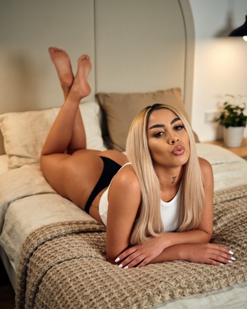 Kataleya NEU Latina, Düsseldorf